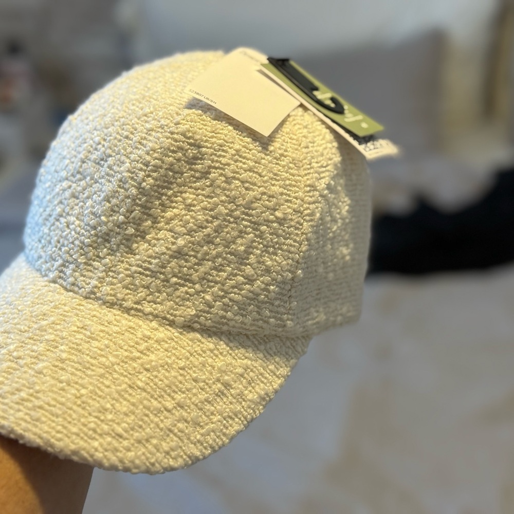 H&M Textured White Cap
